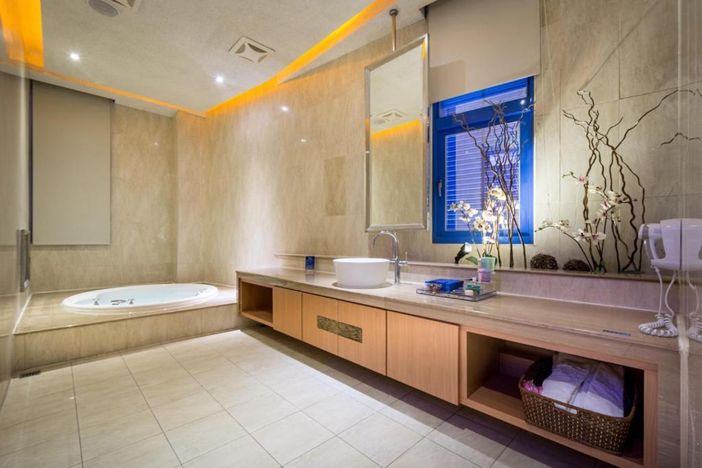 Blue Coast Spa Motel Keelung Zewnętrze zdjęcie